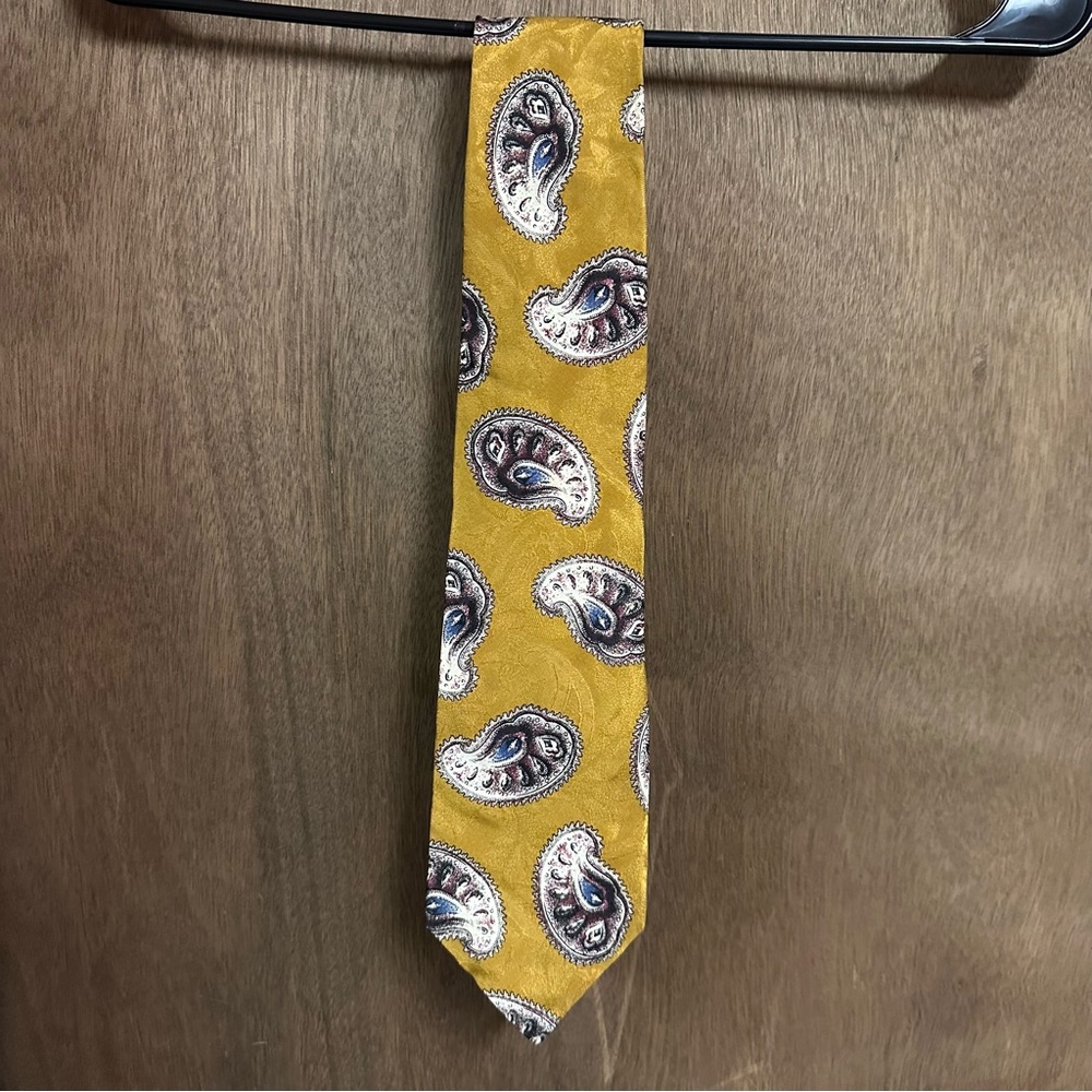 Vintage Harve Benard‎ Silk Tie Paisley